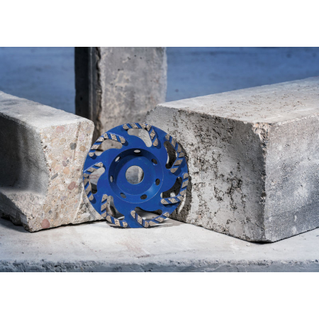 BOSCH Diamantový hrncový kotouč EXPERT Concrete 125 × 22,23 × 4,5 mm 2608900651