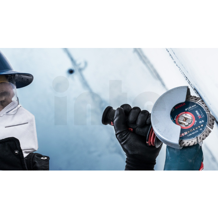 BOSCH Diamantový řezný kotouč EXPERT MultiMaterial 125 × 22,23 × 2,2 × 12 mm 2608900660