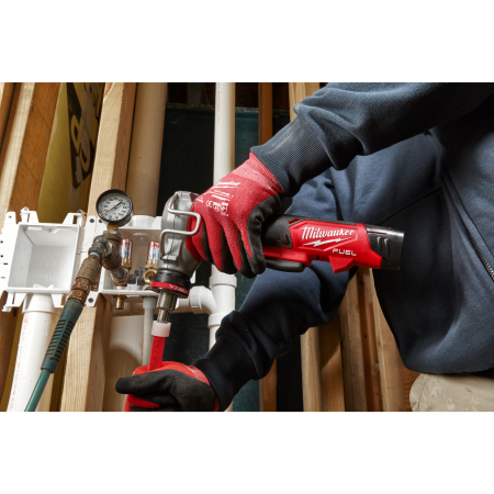 MILWAUKEE M12 FUEL™ subkompaktní expandér UPONOR® Q&E 4933472018