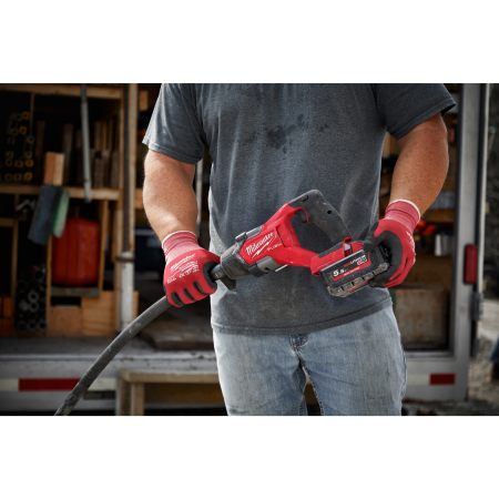 MILWAUKEE M18 FUEL™ Jehlový ponorný vibrátor na beton s kabelem 1,2 m 4933479596