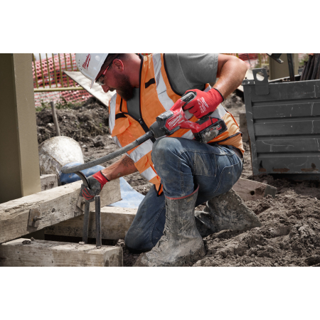 MILWAUKEE M18 FUEL™ Jehlový ponorný vibrátor na beton s kabelem 2,4 m 4933479599