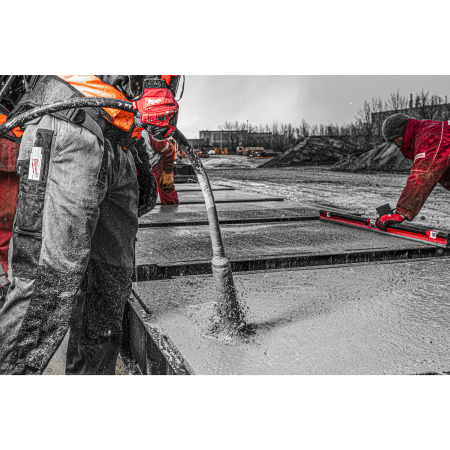 MILWAUKEE MX FUEL™ batohový ponorný vibrátor  do betonu 4933479595