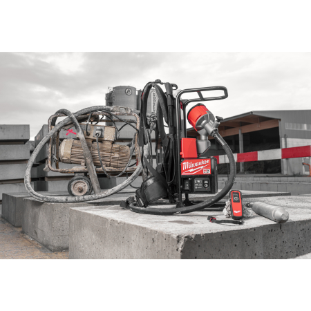 MILWAUKEE MX FUEL™ batohový ponorný vibrátor  do betonu 4933479595