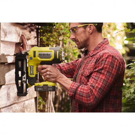 RYOBI R16GN18 18V Akumulátorová 16G hřebíkovačka 5133005137