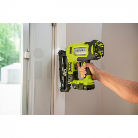 RYOBI R16GN18 18V Akumulátorová 16G hřebíkovačka 5133005137