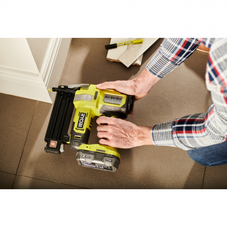 RYOBI R18GN18 18V Akumulátorová 18G hřebíkovačka (1x2.0Ah) 5133005429