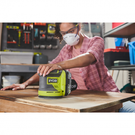 RYOBI RROS18 18V Akumulátorová excentrická bruska 5133005393