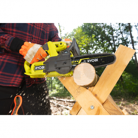 RYOBI RY18CS20A 18V Kompaktní řetězová pila, délka lišty 20cm 5133005414