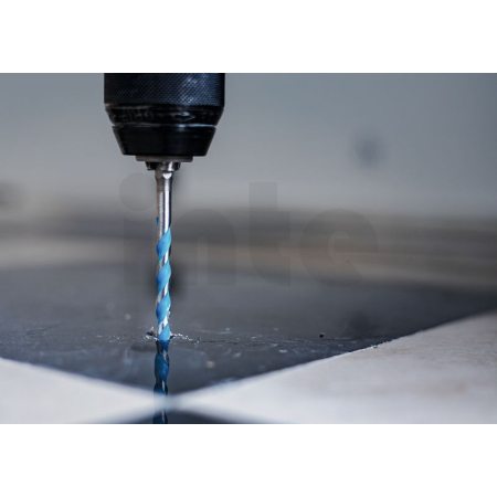 BOSCH Spirálový vrták EXPERT CYL-9 MultiConstruction, 8 × 90 × 150 mm 2608900622