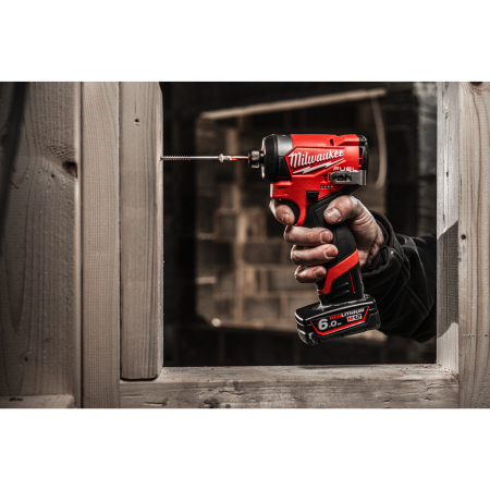 MILWAUKEE M12 FID2-0 M12 FUEL subkompaktní rázový utahovák 1/4″ hex 4933479876