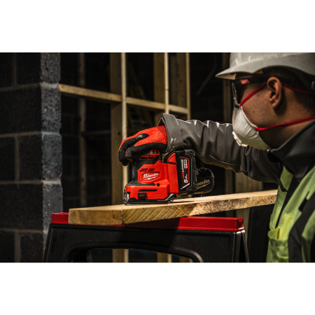 MILWAUKEE M18 BQSS-0 vibrační bruska na čtvrtinu listu brusného papíru 4933479966