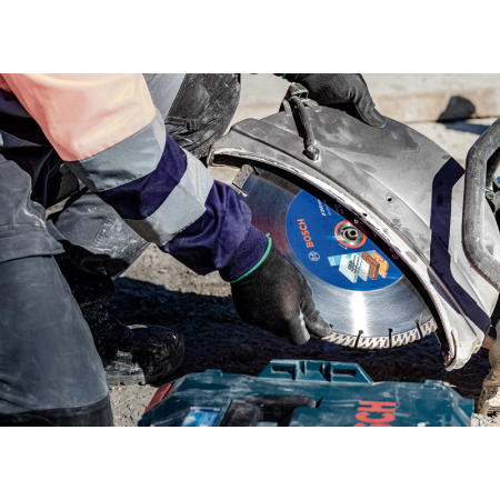 BOSCH Diamantový dělicí kotouč EXPERT MultiMaterial 350 × 20/25,40 × 3,3 × 15 mm 2608900666