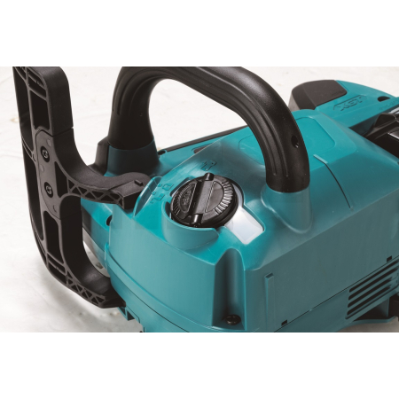 Makita - Aku řetězová pila 250 mm Li-ion XGT 40V/4,0Ah UC002GM102