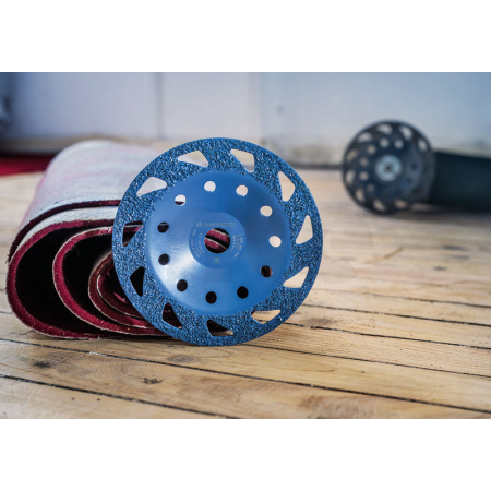 BOSCH Karbidový hrncový kotouč EXPERT Multi Material, hrubý, šikmý, 180 mm, 22,23 mm 2608901749