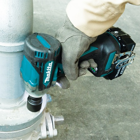 Makita - Aku rázový utahovák Li-ion LXT 18V/5,0Ah DTW301RTJ