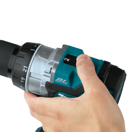 MAKITA Aku bezuhlíkový šroubovák Li-ion LXT 18V 5,0 Ah,Makpac DDF486RTJ