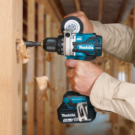 MAKITA Aku bezuhlíkový šroubovák Li-ion LXT 18V 5,0 Ah,Makpac DDF486RTJ