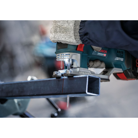 BOSCH Pilový plátek pro přímočaré pily PRO Metal Pipes and Profiles T321AF 132 mm, 25 ks 2608655126