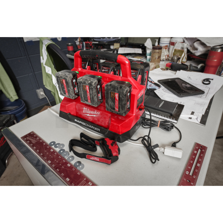 MILWAUKEE M18 PC6 šestiportová rychlonabíječka pro packout 4932480162
