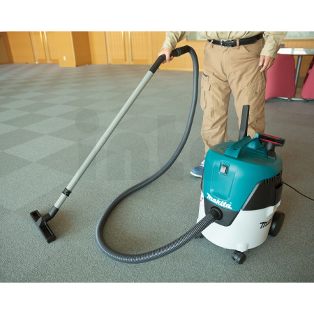 MAKITA Univerzální vysavač 20l,1000W,třída L VC2000L