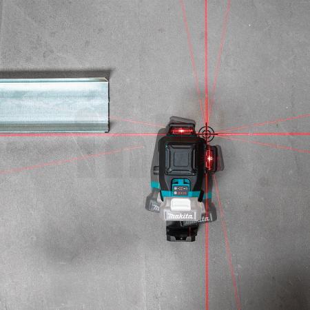 Makita - Aku čárový laser, červený, Li-ion CXT 10,8/12V, bez aku   Z SK700D