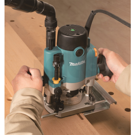 Makita - Vrchní frézka s regulací 1100W,Makpac RP1111CJ