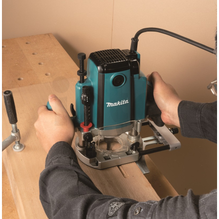 Makita - Vrchní frézka 1650W RP1803FX01