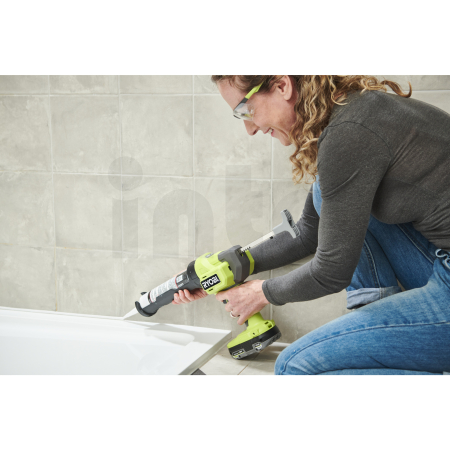 RYOBI RCG18 18V Akumulátorová vytlačovací pistole 5133005569