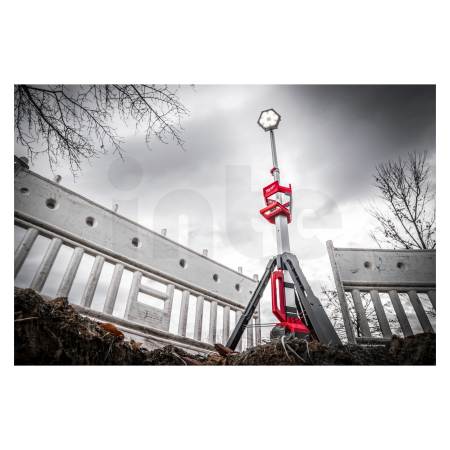 MILWAUKEE M18 SAL2-0 stojanová svítilna 4933492486