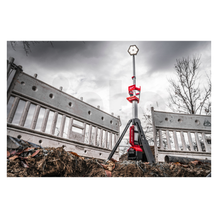 MILWAUKEE M18 SAL2-0 stojanová svítilna 4933492486