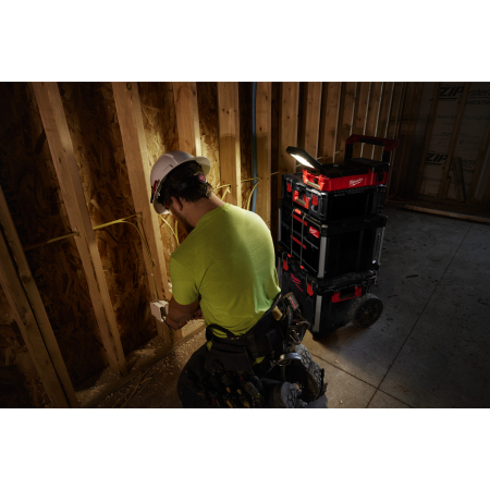 MILWAUKEE M12™ PACKOUT™ prostorová svítilna 1400 lumenů 4933480473