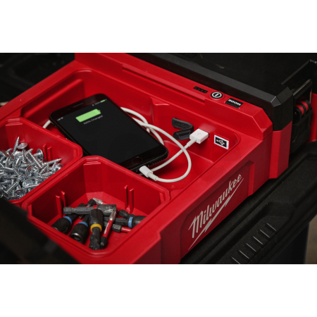 MILWAUKEE M12™ PACKOUT™ prostorová svítilna 1400 lumenů 4933480473