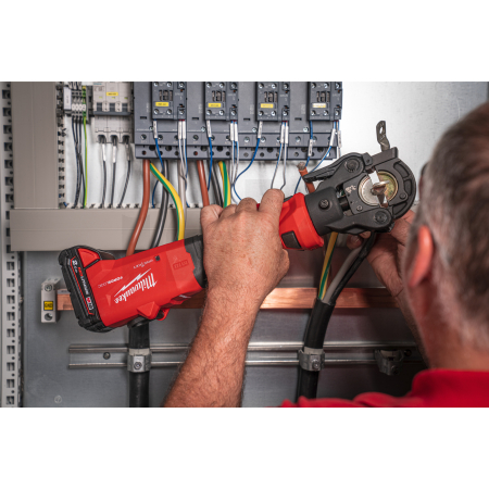 MILWAUKEE M18™ FORCE LOGIC™ Hydraulické krimpovací kleště na kabely 60 kN 4933479684