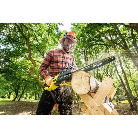 RYOBI RY36CSX40B-160 36V Bezuhlíková akumulátorová řetězová pila, délka lišty 40cm (1x6.0Ah) 5133004899