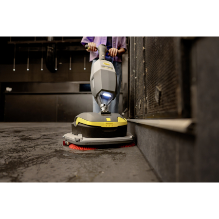 Podlahový mycí stroj KÄRCHER K-Mop 46 1.783-484.0