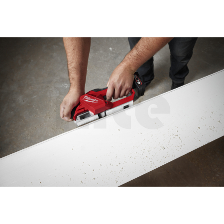 MILWAUKEE M12 BLP-0X bezuhlíkový hoblík 4933492850