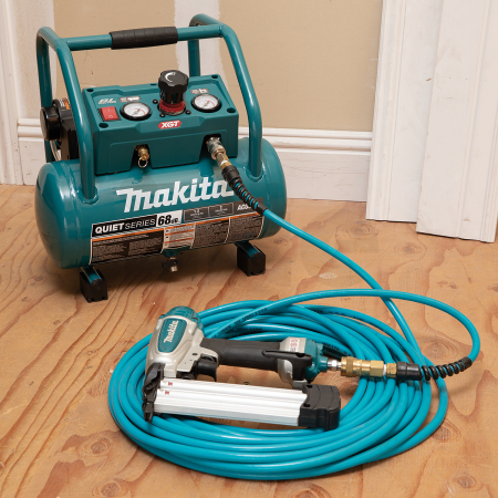 Makita - Aku kompresor Li-ion XGT 40V, bez aku   Z AC001GZ