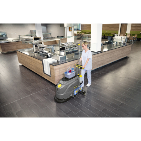 Podlahový mycí stroj KÄRCHER BD 43/25 C Classic Bp Pack 80Ah Li 1.515-408.0