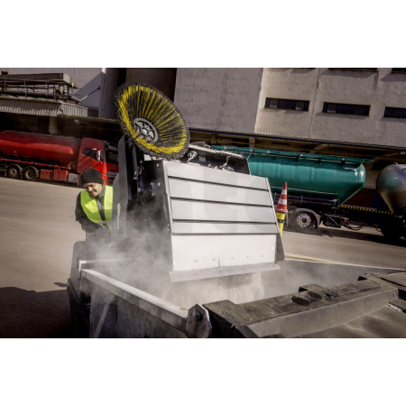 Zametací stroj s odsáváním KÄRCHER KM 130/300 RI Bp Pack 1.186-149.0