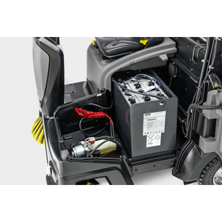 Zametací stroj s odsáváním KÄRCHER KM 125/130 Bp + KSSB 0.300-234.0