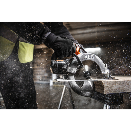 RYOBI BKS 18BL2 18V Bezuhlíková okružní pila 190mm 4935479661