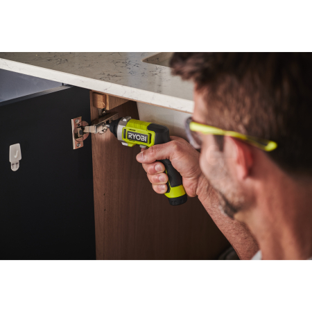 RYOBI RSD4-120TA2 4V Akumulátorový šroubovák se dvěma nástavci USB Lithium (1 x 2,0Ah) 5133006211