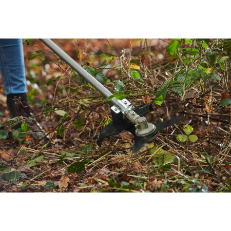 RYOBI RY18BCX26A 18V Bezuhlíkový akumulátorový křovinořez, šířka záběru 26cm 5133005453