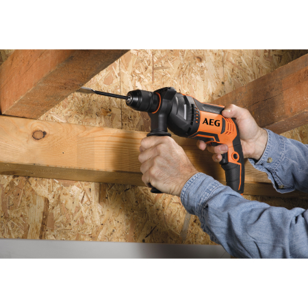 RYOBI SBE 750 RE Příklepová vrtačka 4935442850
