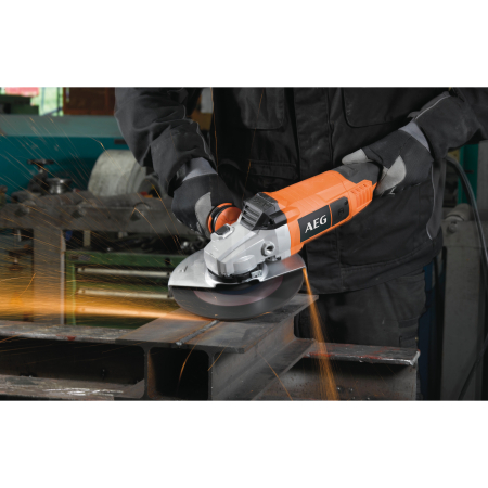 RYOBI WS 24-230 GEV Velká 230mm úhlová bruska 4935431775