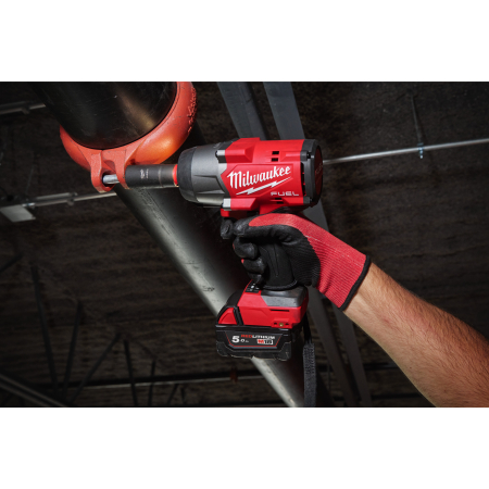 MILWAUKEE M18 FUEL™ ½″ rázový utahovák s vysokým krouticím momentem a pojistným koužkem 4933492783