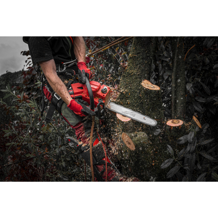 Milwaukee M18 FTHCHS30-802 Akumulátorová řetězová pila 30 cm s horní rukojetí