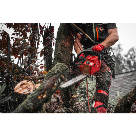 MILWAUKEE M18 FTHCHS35-802 FUEL Akumulátorová řetězová pila s horní rukojetí a lištou 35 cm 4933479589