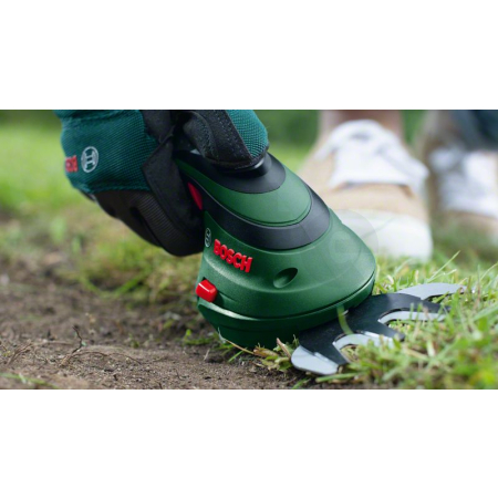 BOSCH Akumulátorové nůžky na keře a trávu Isio 0600833109