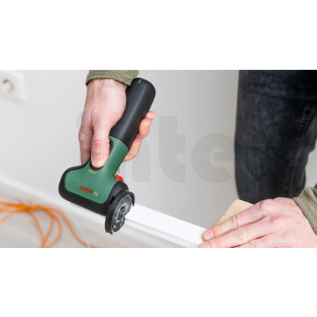 BOSCH Akumulátorové řezání a broušení EasyCut&Grind pro snadné řezání a broušení 06039D2000